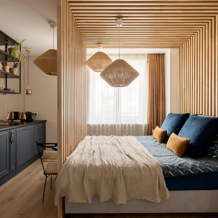 Superior Koszykowa / Plac Zbawiciela Varsovia