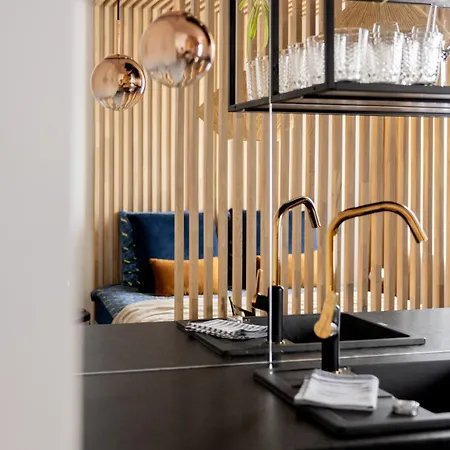 Superior Koszykowa / Plac Zbawiciela Warszawa